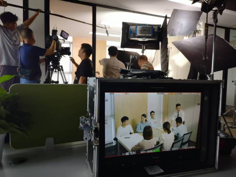 大兴安TVC拍摄公司：科技产品视觉化大师，诠释未来感与功能美学